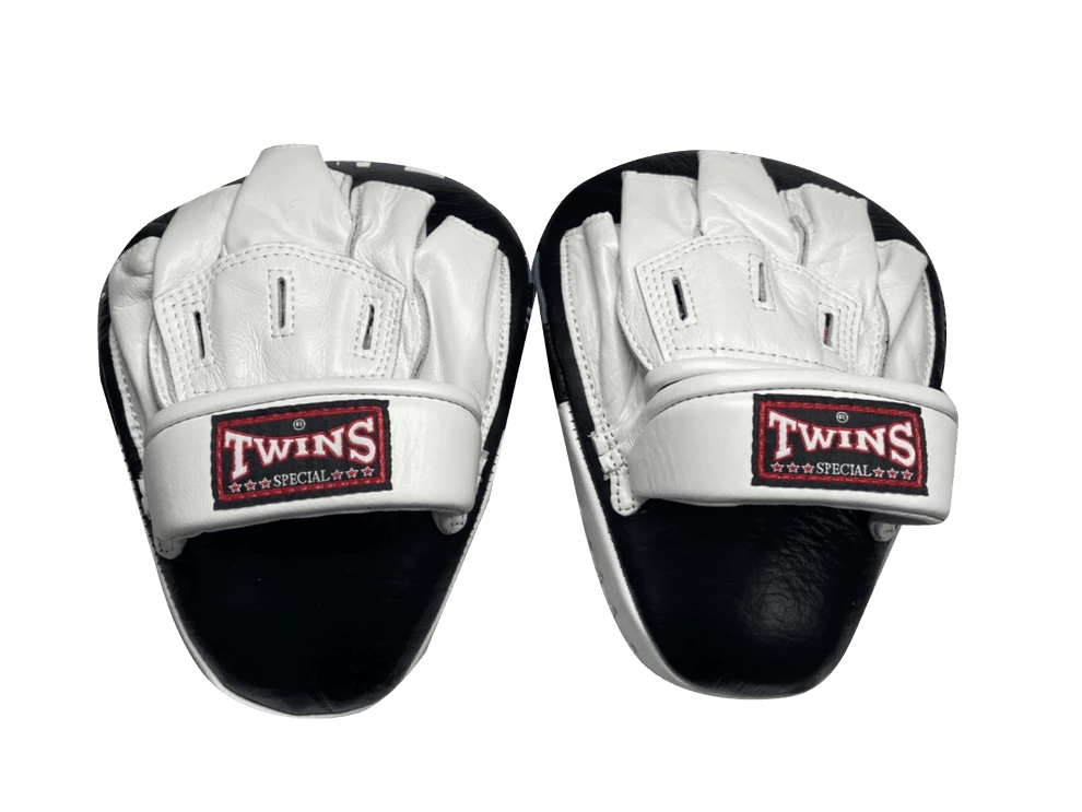 Twins Special Twins PML10 Focus Mitts 5 Twins Special Twins PML10 Focus Mitts
